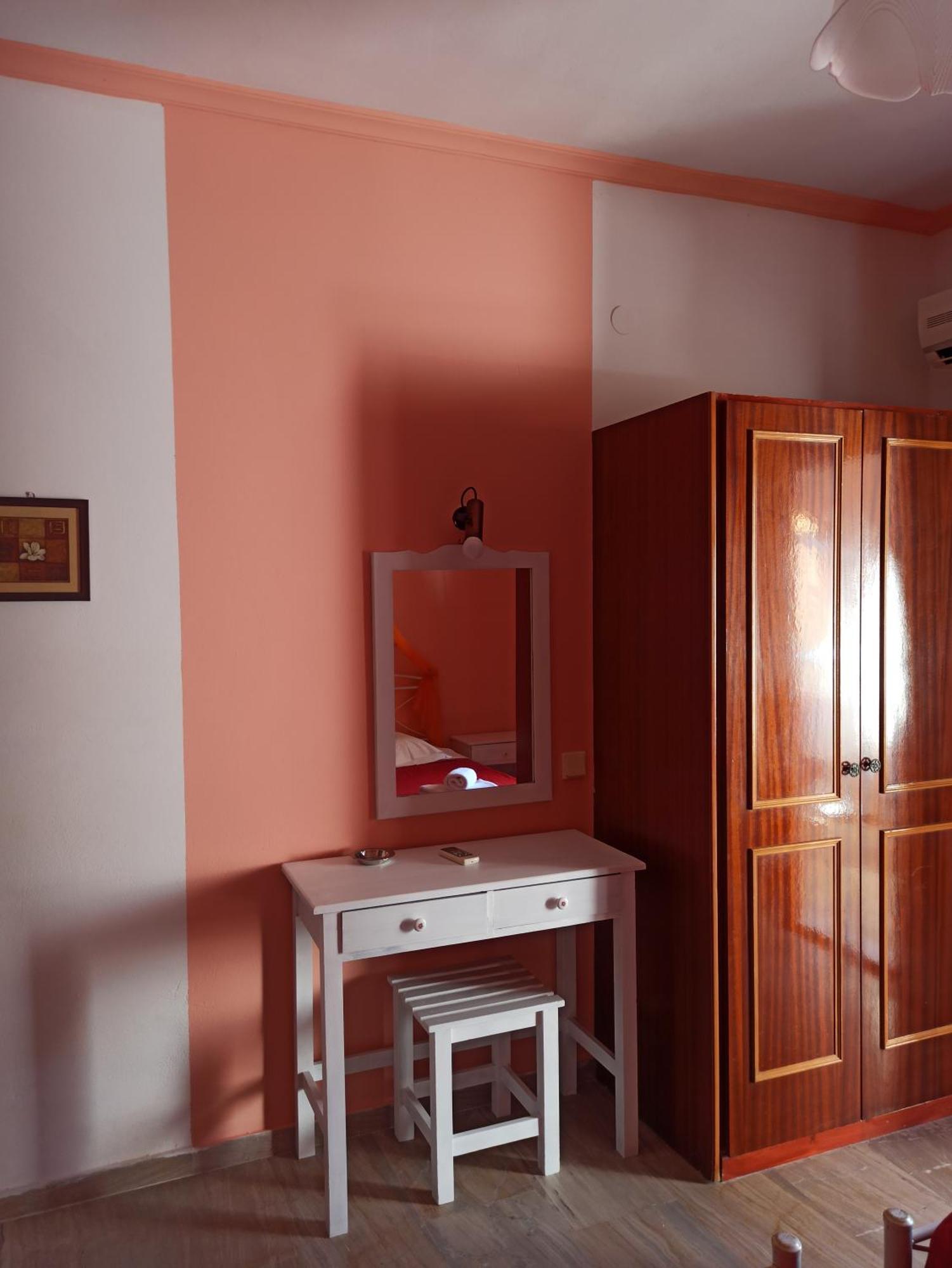 Margaritas' Rooms Agios Gordios  Ruang foto